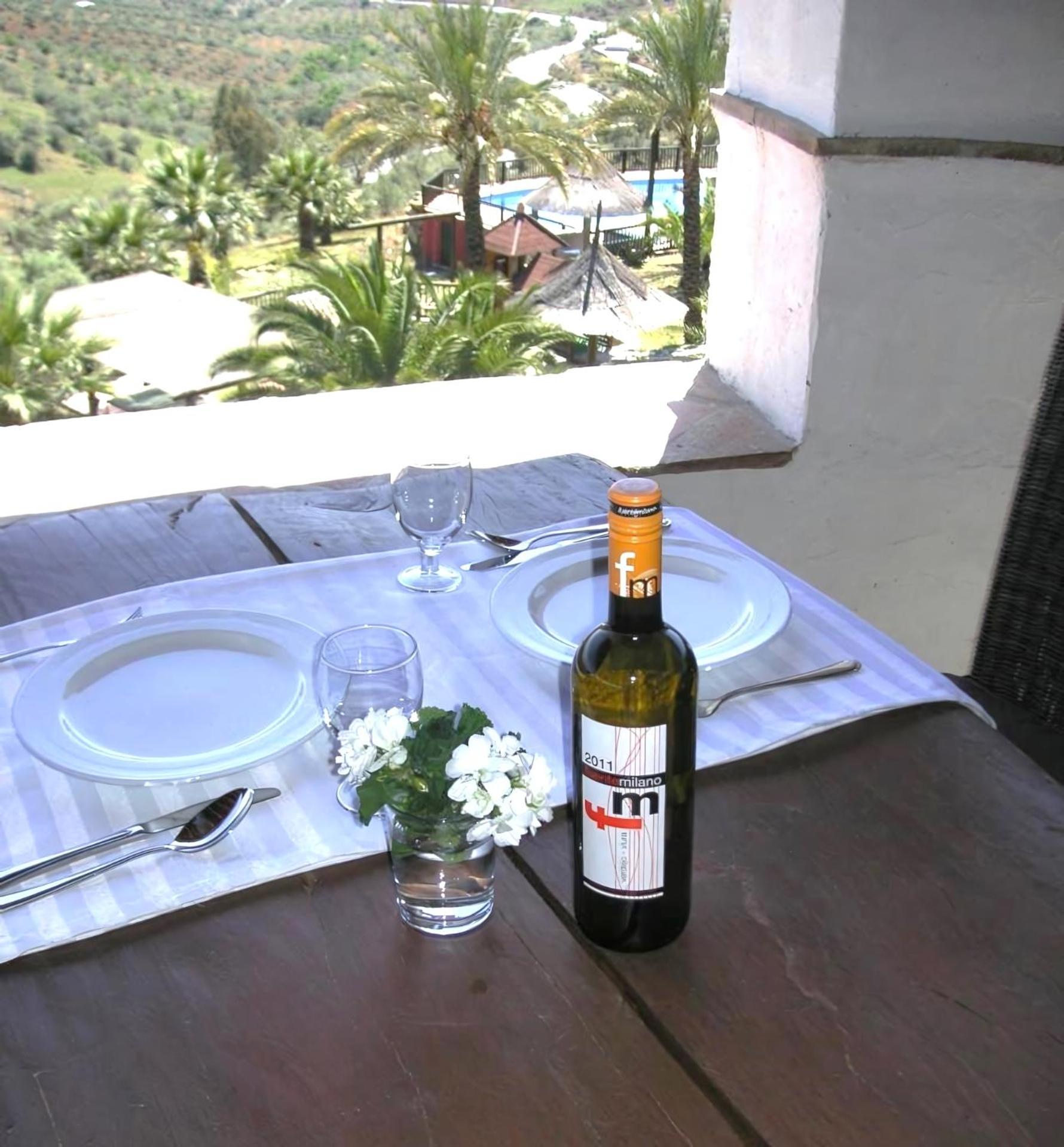 Rural Cottage, With Pool & Optional Private 6 Guests Jacuzzi Tolox Exterior photo