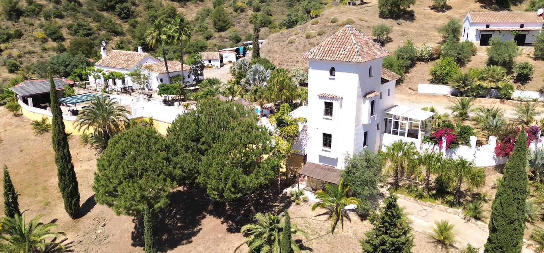 Rural Cottage, With Pool & Optional Private 6 Guests Jacuzzi Tolox Exterior photo