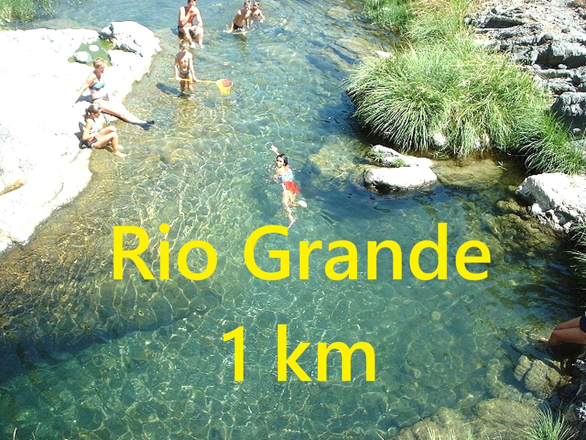 Rural Cottage, With Pool & Optional Private 6 Guests Jacuzzi Tolox Exterior photo