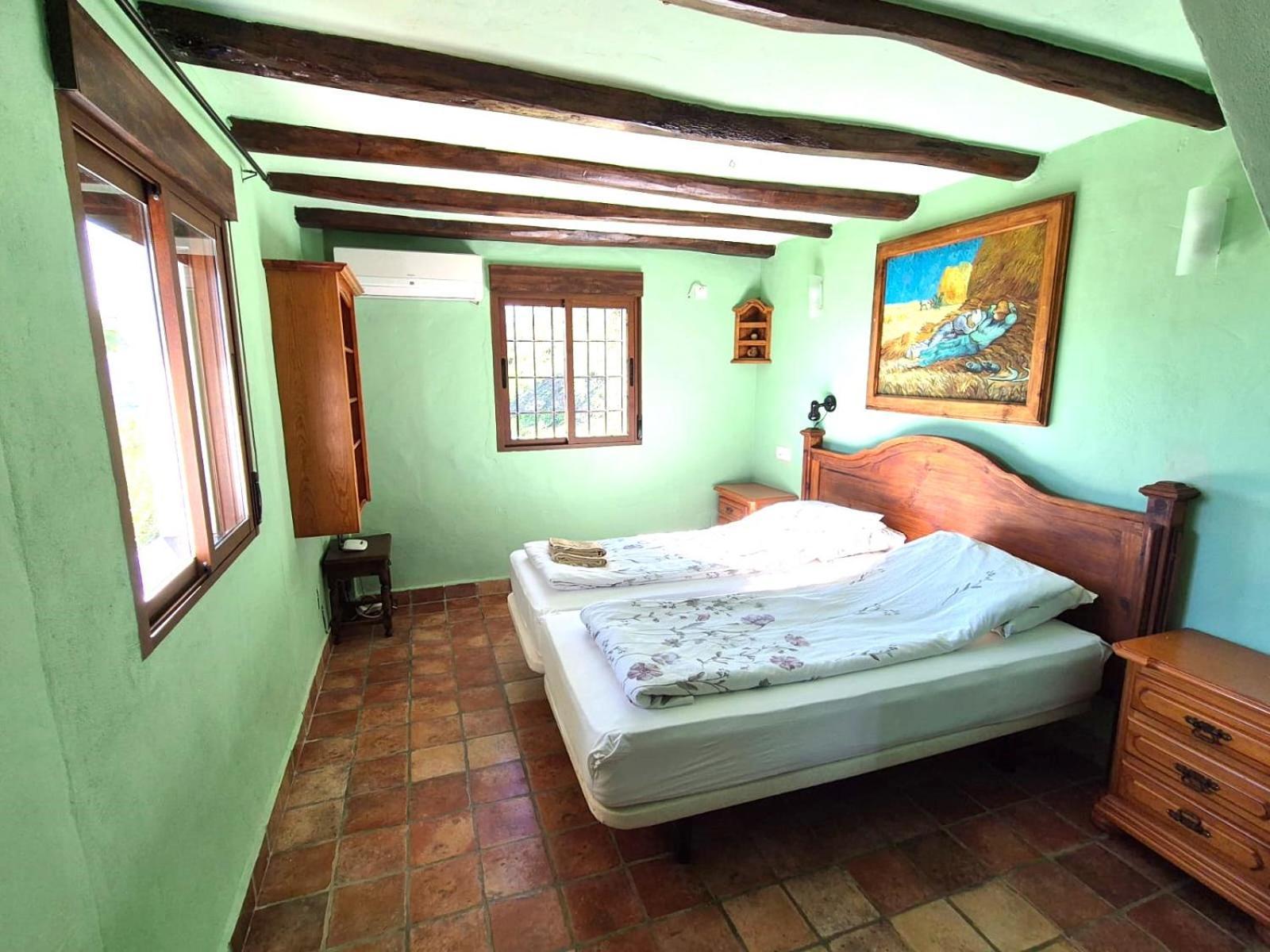 Rural Cottage, With Pool & Optional Private 6 Guests Jacuzzi Tolox Exterior photo